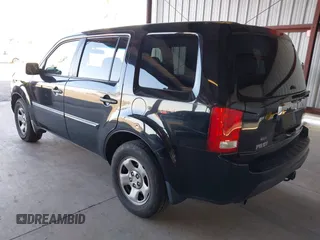 2010 Honda Pilot LX with VIN 5FNYF3H22AB010735, listed as a IAAI auction lot 41345443 with 109,024 mi miles and . Bid and sale history available at DreamBid. Image 3.