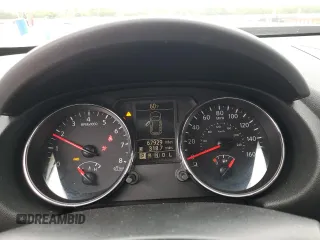 2011 Nissan Rogue SV z VIN JN8AS5MV1BW257562, wystawiony jako Copart lot #60112535 z przebiegiem 67 929 mil mil oraz Szkoda całkowita • Salvage title. Historia ofert i sprzedaży dostępna na DreamBid. Obrazek 9.