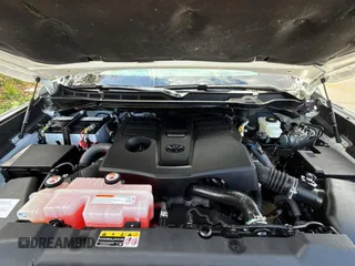 2022 Toyota Tundra SR5 with VIN 5TFLA5GD2NX001679, listed as a Copart auction lot 53191915 with 6,814 mi miles and Salvage title. Bid and sale history available at DreamBid. Image 7.