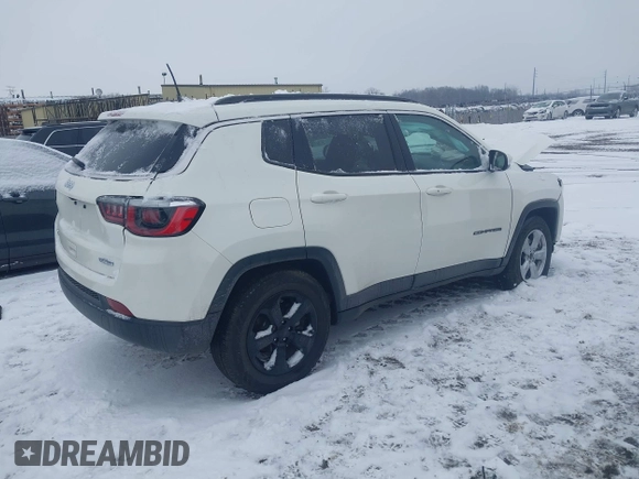 2019 Jeep Compass Latitude with VIN 3C4NJDBBXKT647665, listed as a IAAI auction lot 41327220 with 41,957 mi miles and . Bid and sale history available at carsss.com. Image 4.