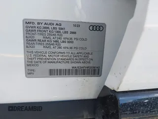2024 Audi Q5 S line Premium Plus with VIN WA1E2AFY4R2036143, listed as a IAAI auction lot 42309252 with 14,797 mi miles and . Bid and sale history available at DreamBid. Image 9.