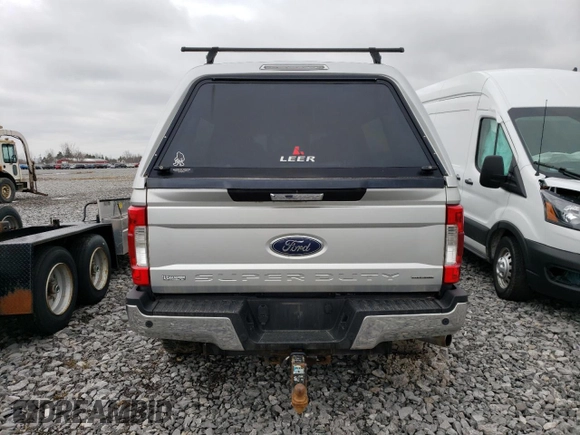 2017 Ford F-350 Platinum z VIN 1FT8W3B63HEE93093, wystawiony jako Copart lot #46731053 z przebiegiem Nie podano mil oraz . Historia ofert i sprzedaży dostępna na DreamBid. Obrazek 6.