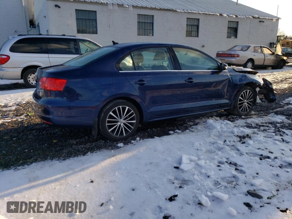 2012 Volkswagen Jetta SEL with VIN 3VWLP7AJ8CM372757, listed as a Copart auction lot 44058775 with 105,090 mi miles and Salvage title. Bid and sale history available at DreamBid. Image 3.