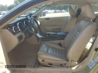 2005 Ford Mustang GT Deluxe z VIN 1ZVFT82H955226208, wystawiony jako Copart lot #57264705 z przebiegiem 36 462 mil mil oraz Szkoda całkowita • Salvage title. Historia ofert i sprzedaży dostępna na DreamBid. Obrazek 7.