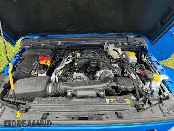 2022 Jeep Wrangler Unlimited Sahara with VIN 1C4HJXEG6NW248854, listed as a Copart auction lot 49020345 with 33,569 mi miles and Clean title. Bid and sale history available at DreamBid. Image 7.