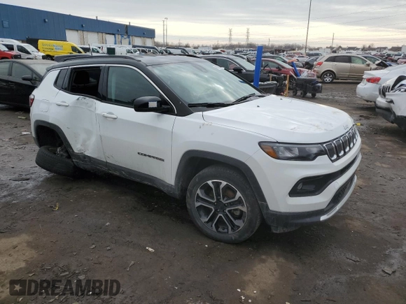 2022 Jeep Compass High Altitude z VIN 3C4NJDCB8NT232024, wystawiony jako Copart lot #46950985 z przebiegiem Nie podano mil oraz Szkoda całkowita • Salvage title. Historia ofert i sprzedaży dostępna na DreamBid. Obrazek 4.