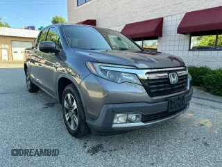 2019 Honda Ridgeline RTL-E z VIN 5FPYK3F71KB009532, wystawiony jako Copart lot #62606745 z przebiegiem 217 177 mil mil oraz Czysty tytuł • Clean title. Historia ofert i sprzedaży dostępna na DreamBid. Obrazek 1.
