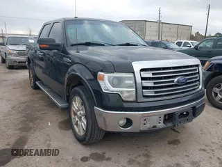 2013 Ford F-150 XL with VIN 1FTFW1CF5DKD88142, listed as a IAAI auction lot 41519086 with 224,408 mi miles and . Bid and sale history available at carsss.com. Image 1.