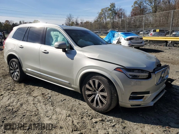 2022 Volvo XC90 Inscription with VIN YV4A22PL1N1862099, listed as a Copart auction lot 80474624 with Not provided miles and Salvage title. Bid and sale history available at DreamBid. Image 4.