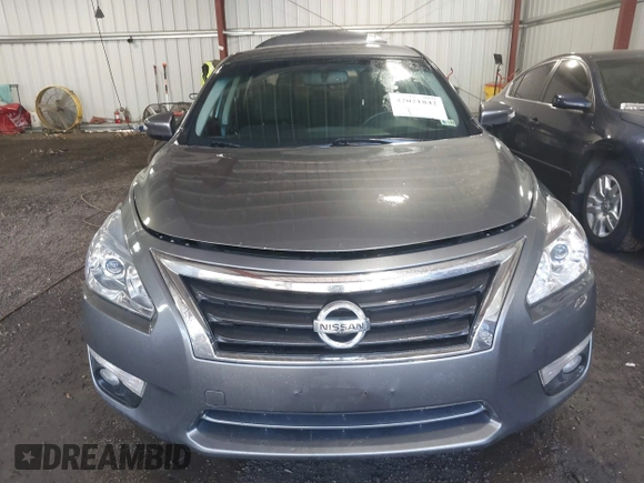 2015 Nissan Altima 2.5 S with VIN 1N4AL3AP8FC269224, listed as a IAAI auction lot 42021842 with 211,816 mi miles and . Bid and sale history available at carsss.com. Image 13.