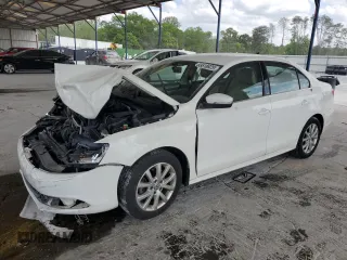 2013 Volkswagen Jetta SE z VIN 3VWDX7AJXDM425741, wystawiony jako Copart lot #53818825 z przebiegiem 160 171 mil mil oraz Szkoda całkowita • Salvage title. Historia ofert i sprzedaży dostępna na DreamBid. Obrazek 1.
