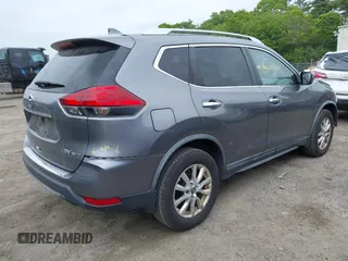 2017 Nissan Rogue S z VIN KNMAT2MVXHP609693, wystawiony jako IAAI lot #42342848 z przebiegiem 107 400 mil mil oraz . Historia ofert i sprzedaży dostępna na DreamBid. Obrazek 4.