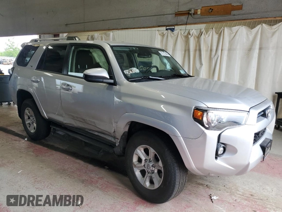 2023 Toyota 4Runner SR5 z VIN JTEMU5JR0P6106886, wystawiony jako Copart lot #61213595 z przebiegiem 30 183 mil mil oraz Szkoda całkowita • Salvage title. Historia ofert i sprzedaży dostępna na DreamBid. Obrazek 4.