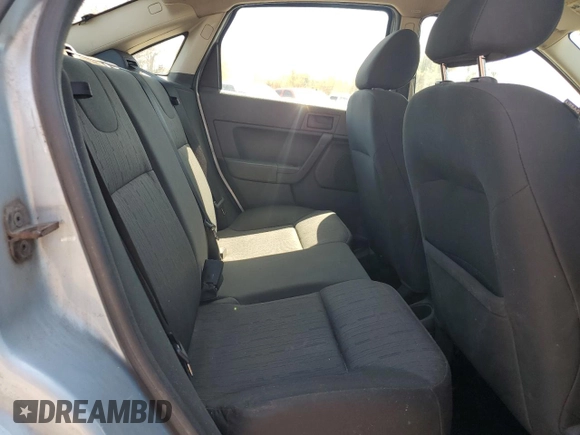 2008 Ford Focus SE with VIN 1FAHP35NX8W254639, listed as a Copart auction lot 53712625 with 179,842 mi miles and Clean Title. Bid and sale history available at carsss.com. Image 10.