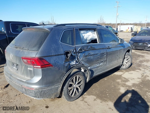 2019 Volkswagen Tiguan SE with VIN 3VV2B7AX4KM013634, listed as a IAAI auction lot 41429236 with 133,492 mi miles. Bid and sale history available at carsss.com. Image 4.