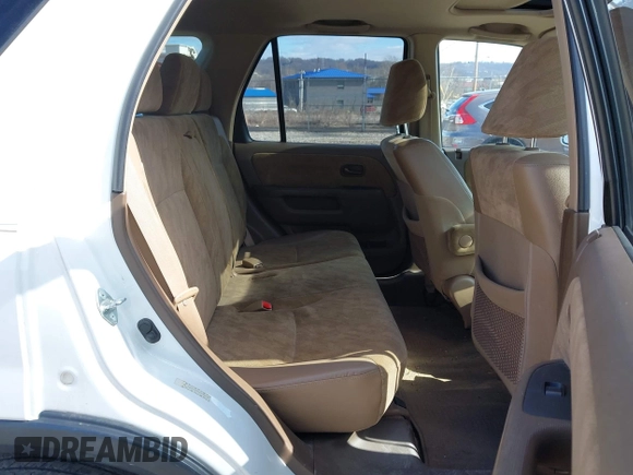 2002 Honda CR-V EX with VIN JHLRD78822C070778, listed as a IAAI auction lot 41813282 with 122,323 mi miles. Bid and sale history available at carsss.com. Image 8.