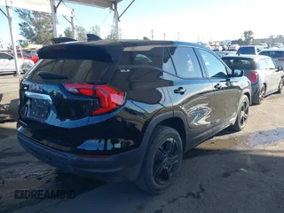 2020 GMC Terrain SLE z VIN 3GKALMEV4LL123089, wystawiony jako IAAI lot #41226447 z przebiegiem 38 415 mil mil oraz . Historia ofert i sprzedaży dostępna na DreamBid. Obrazek 4.