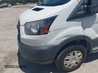 2018 Ford Transit с VIN 1FTYR2CG8JKA03392, выставлен на аукционе IAAI как лот 42525654 с пробегом 218 383 миль миль и . История ставок и продаж доступна на DreamBid. Изображение 21.