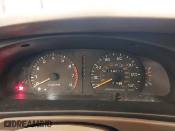 1994 Toyota Camry LE with VIN JT2SK12E3R0207215, listed as a IAAI auction lot 41788670 with 124,010 mi miles. Bid and sale history available at carsss.com. Image 7.