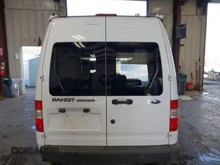 2010 Ford Transit Connect XL z VIN NM0LS6ANXAT008477, wystawiony jako IAAI lot #41738811 z przebiegiem 97 410 mil mil oraz . Historia ofert i sprzedaży dostępna na DreamBid. Obrazek 17.