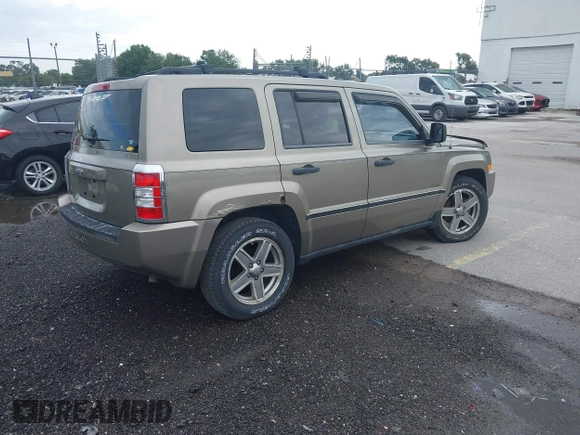 2008 Jeep Patriot Sport with VIN 1J8FT28W18D636073, listed as a IAAI auction lot 42622187 with 103,122 mi miles and . Bid and sale history available at DreamBid. Image 4.