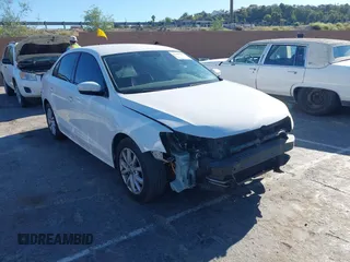 2013 Volkswagen Jetta SE with VIN 3VWDP7AJ4DM361390, listed as a IAAI auction lot 42683606 with 229,967 mi miles and . Bid and sale history available at DreamBid. Image 1.