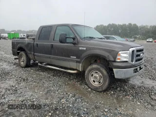 2006 Ford Super Duty F-250 XL with VIN 1FTSW21P96EA72518, listed as a Copart auction lot 70976864 with 223,032 mi miles and Salvage Title. Bid and sale history available at carsss.com. Image 4.