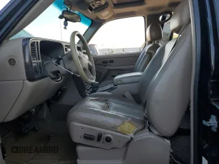 2005 GMC Sierra Denali z VIN 2GTEK63N051303155, wystawiony jako Copart lot #73654884 z przebiegiem Nie podano mil oraz Szkody całkowita. Historia ofert i sprzedaży dostępna na DreamBid. Obrazek 7.