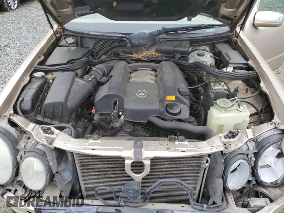 2001 Mercedes-Benz E-Class with VIN WDBJF65J51B378052, listed as a Copart auction lot 55057915 with 228,896 mi miles and Salvage Title. Bid and sale history available at carsss.com. Image 11.
