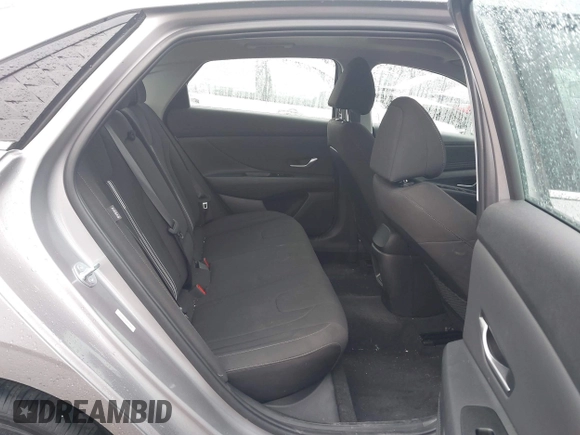 2025 Hyundai Elantra SEL Convenience with VIN KMHLS4DG7SU952152, listed as a IAAI auction lot 42188302 with 4,620 mi miles and . Bid and sale history available at DreamBid. Image 8.