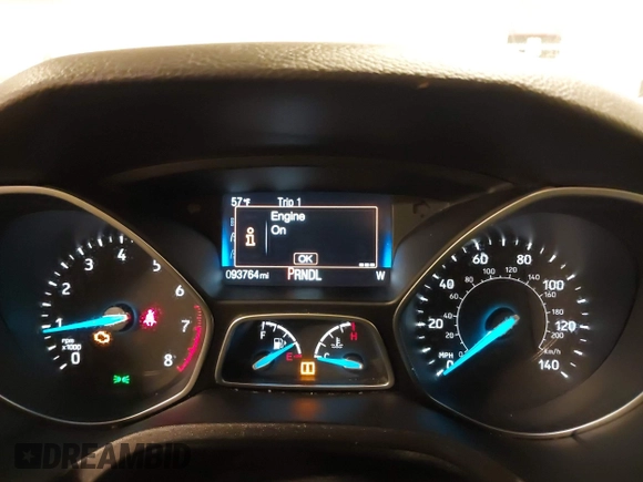 2017 Ford Focus SE z VIN 1FADP3F20HL245291, wystawiony jako IAAI lot #42194880 z przebiegiem 93 764 mil mil oraz . Historia ofert i sprzedaży dostępna na DreamBid. Obrazek 7.