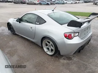 2013 Scion FR-S with VIN JF1ZNAA12D1706687, listed as a IAAI auction lot 42088413 with Not Provided miles. Bid and sale history available at carsss.com. Image 3.