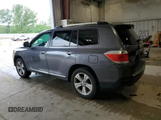 2013 Toyota Highlander Limited z VIN 5TDDK3EH1DS257974, wystawiony jako Copart lot #59481915 z przebiegiem 322 770 mil mil oraz Nie do naprawy • Non repairable. Historia ofert i sprzedaży dostępna na DreamBid. Obrazek 2.
