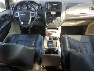 2015 Chrysler Town & Country Touring with VIN 2C4RC1BG6FR596454, listed as a Copart auction lot 45336685 with 114,070 mi miles and Salvage Title. Bid and sale history available at DreamBid. Image 8.