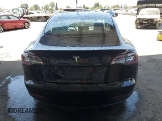 2023 Tesla Model 3 z VIN 5YJ3E1EA3PF385877, wystawiony jako Copart lot #54708335 z przebiegiem 20 902 mil mil oraz Szkoda całkowita • Salvage title. Historia ofert i sprzedaży dostępna na DreamBid. Obrazek 6.