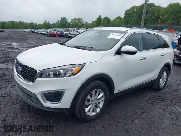 2018 Kia Sorento LX z VIN 5XYPGDA3XJG429121, wystawiony jako IAAI lot #42351051 z przebiegiem 108 106 mil mil oraz . Historia ofert i sprzedaży dostępna na DreamBid. Obrazek 2.