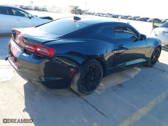 2019 Chevrolet Camaro 1LT with VIN 1G1FB1RS5K0132570, listed as a IAAI auction lot 41337048 with 67,183 mi miles. Bid and sale history available at carsss.com. Image 4.