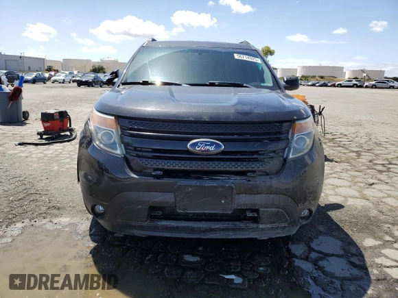 2013 Ford Explorer XLT z VIN 1FM5K7D97DGA34348, wystawiony jako Copart lot #56714925 z przebiegiem 105 055 mil mil oraz Szkoda całkowita • Salvage title. Historia ofert i sprzedaży dostępna na DreamBid. Obrazek 5.