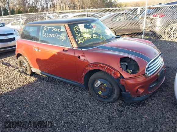 2012 MINI Hardtop with VIN WMWSU3C56CT367152, listed as a IAAI auction lot 41975768 with Not Provided miles and . Bid and sale history available at DreamBid. Image 1.
