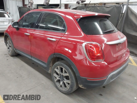 2016 FIAT 500X Trekking z VIN ZFBCFXCT3GP357316, wystawiony jako IAAI lot #41891031 z przebiegiem 144 297 mil mil oraz . Historia ofert i sprzedaży dostępna na DreamBid. Obrazek 3.