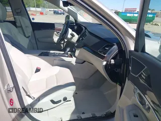 2016 Volvo XC90 T6 Momentum с VIN YV4A22PK2G1024836, выставлен на аукционе IAAI как лот 42038599 с пробегом 85 511 миль миль и . История ставок и продаж доступна на DreamBid. Изображение 5.