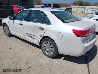 2011 Lincoln MKZ with VIN 3LNHL2GC2BR752903, listed as a IAAI auction lot 41758756 with 100,686 mi miles. Bid and sale history available at carsss.com. Image 3.