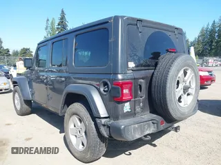 2019 Jeep Wrangler Unlimited Sport S with VIN 1C4HJXDG2KW558562, listed as a IAAI auction lot 42100717 with Not provided miles and . Bid and sale history available at DreamBid. Image 3.
