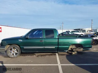 2004 Chevrolet Silverado 1500 LS with VIN 2GCEC19TX41181148, listed as a IAAI auction lot 41676935 with 184,173 mi miles. Bid and sale history available at carsss.com. Image 15.
