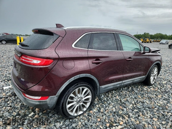 2017 Lincoln MKC Reserve with VIN 5LMCJ3C9XHUL70357, listed as a Copart auction lot 59607505 with 74,500 mi miles and Salvage title. Bid and sale history available at DreamBid. Image 3.