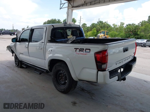 2022 Toyota Tacoma SR5 with VIN 3TMAZ5CN2NM163171, listed as a IAAI auction lot 42492852 with Not provided miles and . Bid and sale history available at DreamBid. Image 3.