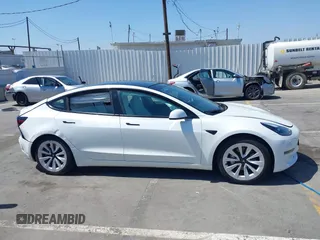 2023 Tesla Model 3 с VIN 5YJ3E1EA3PF484277, выставлен на аукционе IAAI как лот 42558827 с пробегом 38 641 миль миль и . История ставок и продаж доступна на DreamBid. Изображение 12.