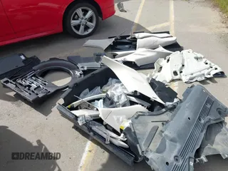 2021 Mercedes-Benz GLE 450 с VIN 4JGFB5KB5MA405637, выставлен на аукционе IAAI как лот 41620048 с пробегом 61 928 миль миль и . История ставок и продаж доступна на DreamBid. Изображение 20.