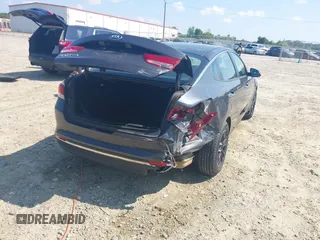 2018 Kia Optima LX z VIN KNAGT4L34J5232346, wystawiony jako IAAI lot #42136524 z przebiegiem 119 977 mil mil oraz . Historia ofert i sprzedaży dostępna na DreamBid. Obrazek 6.