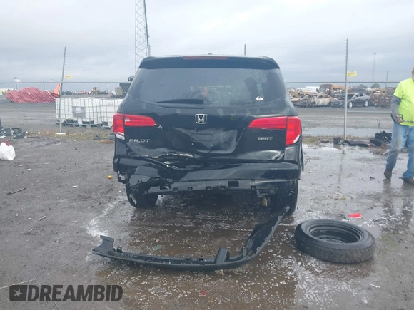 2016 Honda Pilot EX-L with VIN 5FNYF5H56GB031831, listed as a IAAI auction lot 41111342 with 244,197 mi miles and . Bid and sale history available at DreamBid. Image 16.